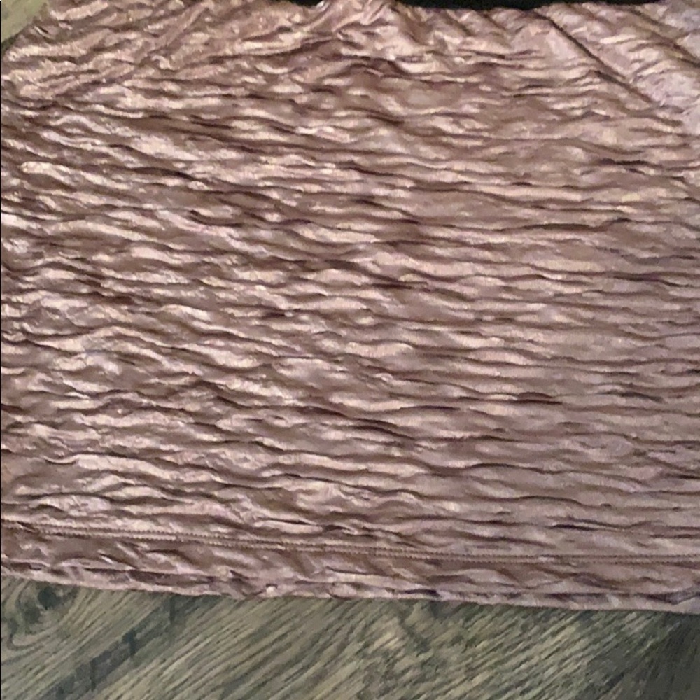 Charlotte Russe Gold Ruched Mini Skirt. - Picture 3 of 5